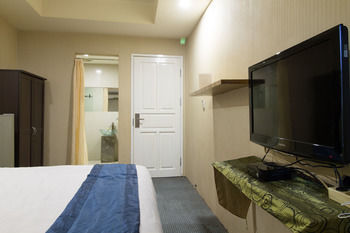 Reddoorz @ Mangga Besar 4 Guest house